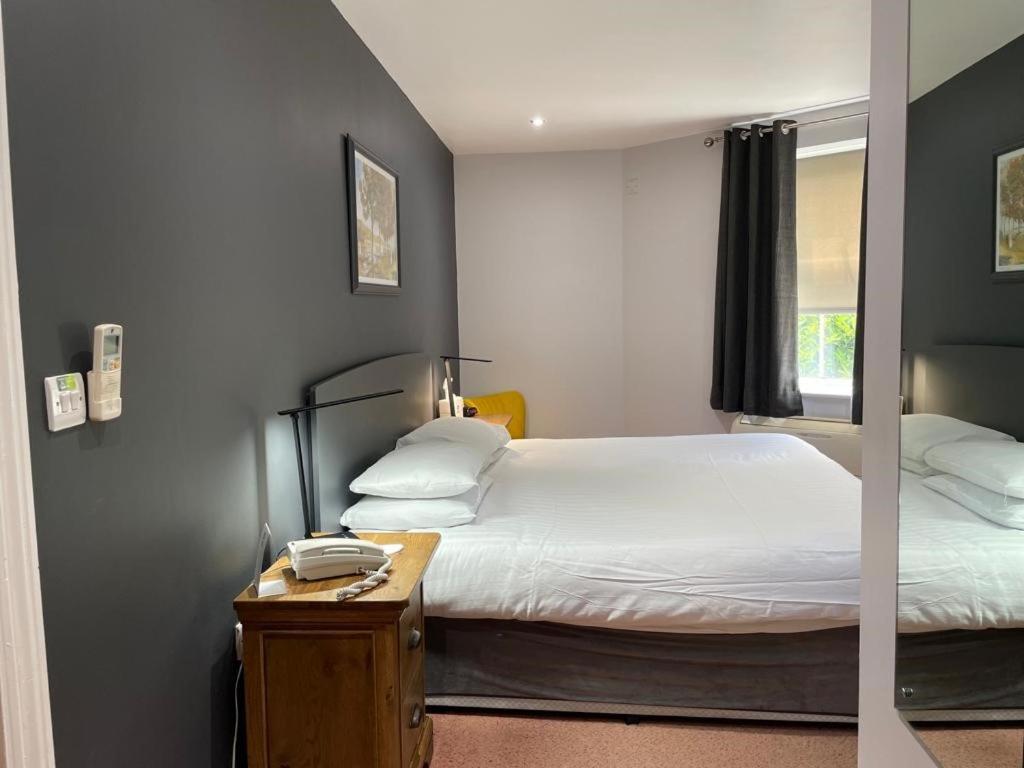 Best Western Claydon Hotel Eksteriør billede